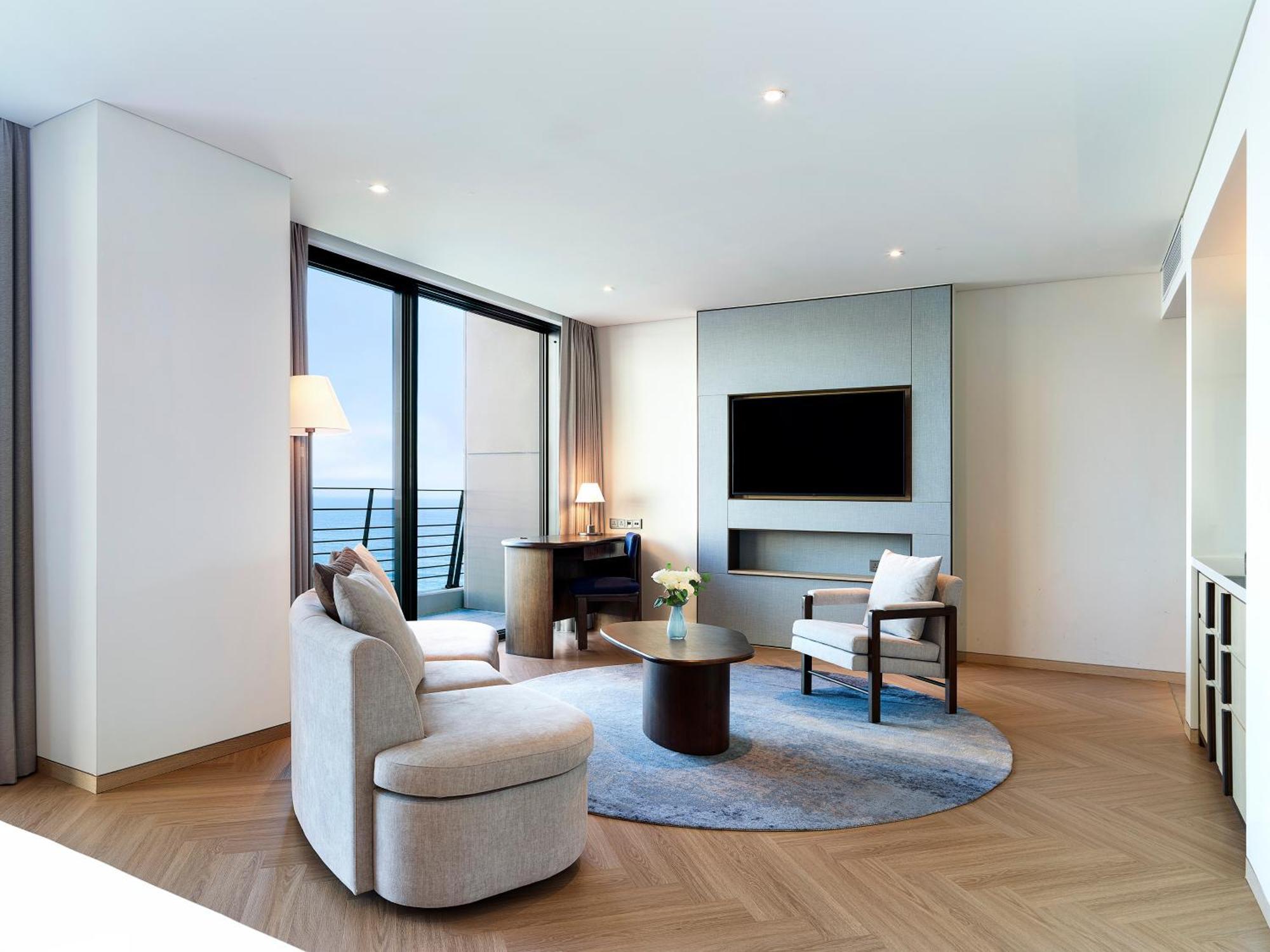 Parnas Hotel Jeju Seogwipo Ngoại thất bức ảnh Living room